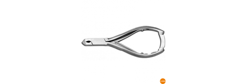 Angled bite nail clipper - 14 cm.