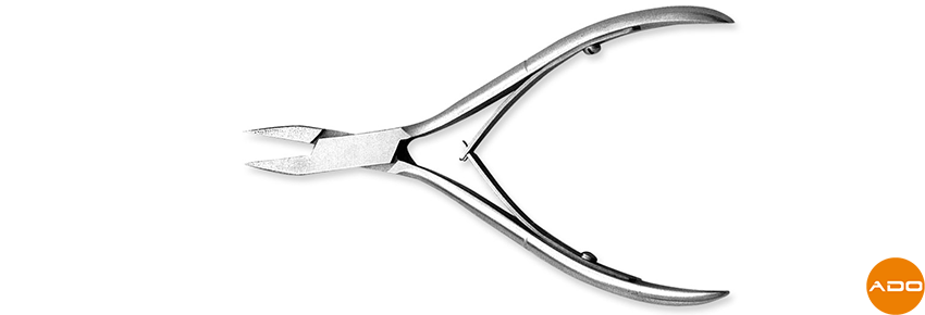 Pince à ongles incarnés - 11,5 cm.