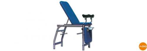 Gynecological examination table - 3 joints