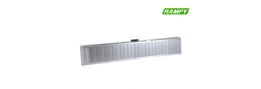 Rollstuhlrampe 61 cm zusammengeklappt